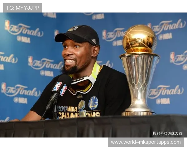 史诗对决：詹姆斯与杜兰特的巅峰对决回顾！，詹姆斯和杜兰特一队会怎么样